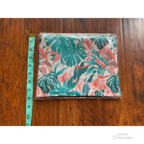 🌴PARADISE COSMETIC BAGS🌴 - Picture 5 of 5